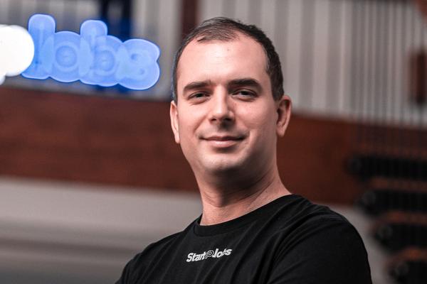 Filip Mikschik, StartupJobs