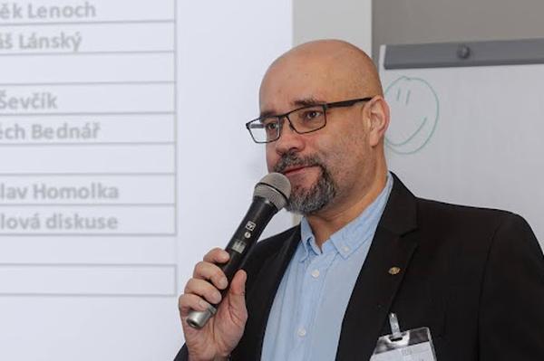 Vojtěch Bednář, Firemní sociolog